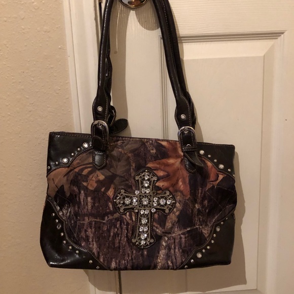 camo cross purse